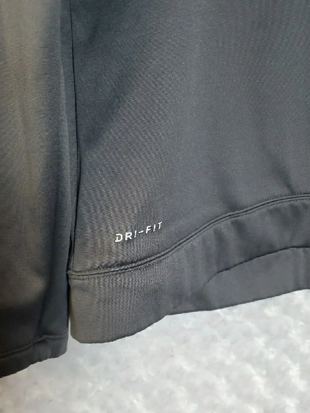 Nike Men's Dark Gray Half-Zip Performance Pullover Size M